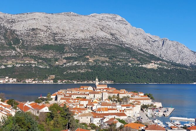 1 Hour Private Walking Tour in Korcula - Stop 1 in Korčula Town: white-stone streets, art details, and behind-the-scenes stories
