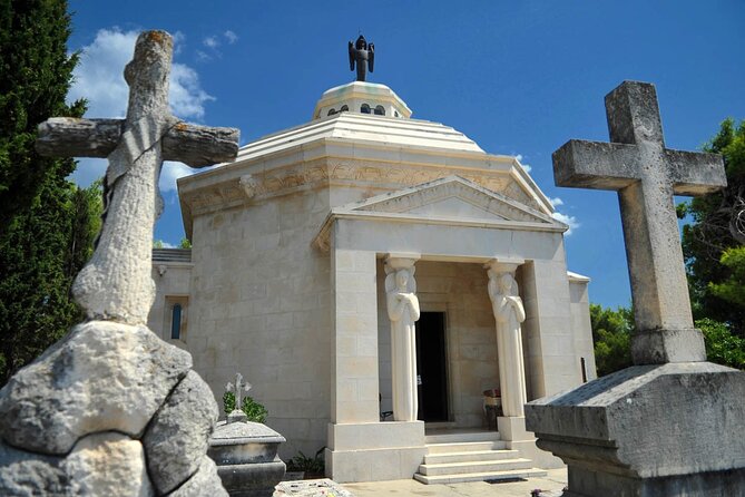 2 hrs Guided Tour to CAVTAT a Small Place for Great Art - Price and what you are really paying for