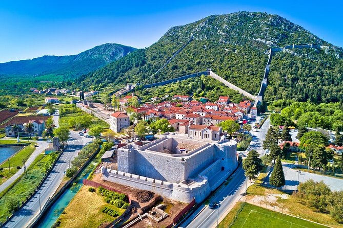 Authentic private viewpoint wine&dine tour - Ston: medieval walls, salt, and a short oyster-tasting break