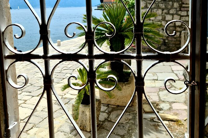 Best of Montenegro and Kotor private tour - Kotor Old Town Walking Tour: Guided Time Plus the Freedom to Linger