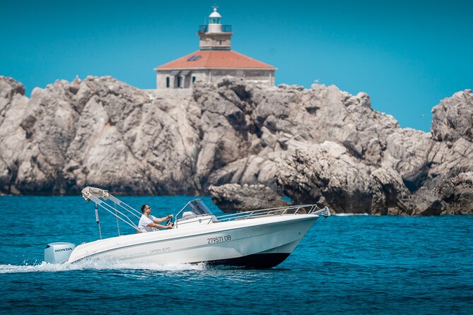 BLUE CAVE & ELAPHITI ISLANDS 4 HOURS ALL INCLUSIVE boat tour - All-Inclusive Drinks and Snorkeling Gear: What You Actually Get