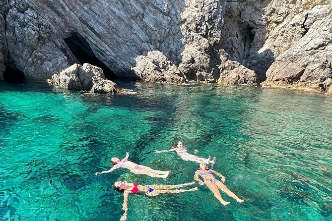 BLUE CAVE&GREEN CAVES /ŠUNJ beach Speedboat tour- WITH DRINKS - Kolocep Island caves: Blue Cave light and Green Caves passages