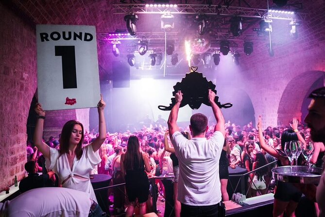 Columbo Pub Crawl Dubrovnik - Elyx Night Club: Unlimited Drinks and Glow Paint Fun