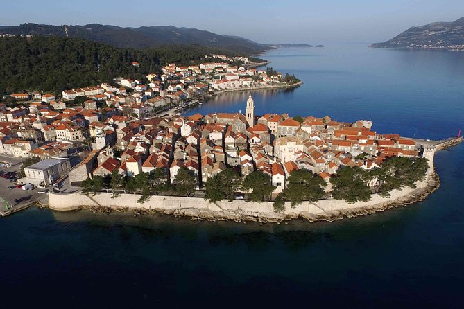 Croatia Family Multi Activity Holiday package - Dubrovnik in 90 minutes: walking tour, GoT sights, then boat lunch (Day 4)