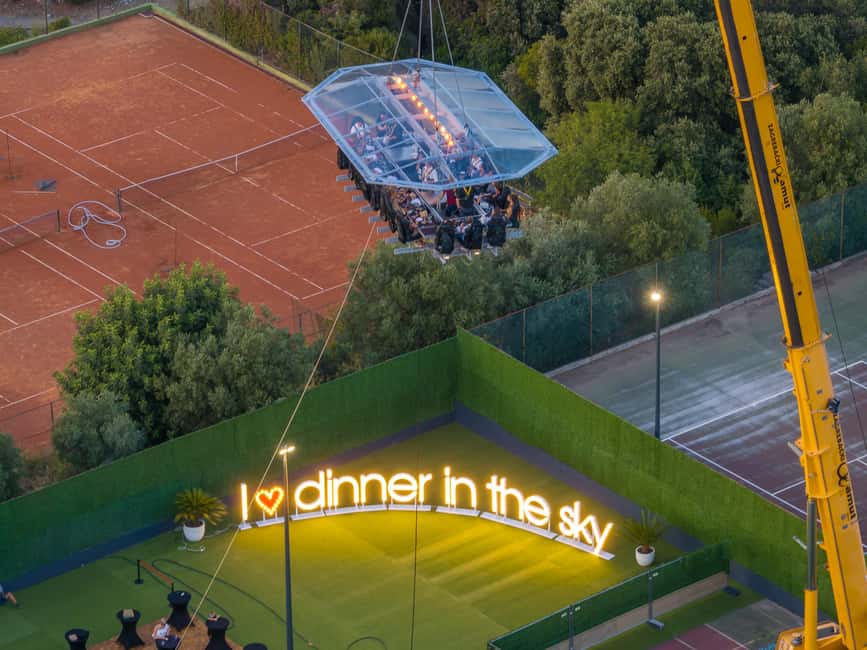 Dinner in the Sky Dubrovnik - The Sky Flight Itself: Height, Rotation, and How Seating Works