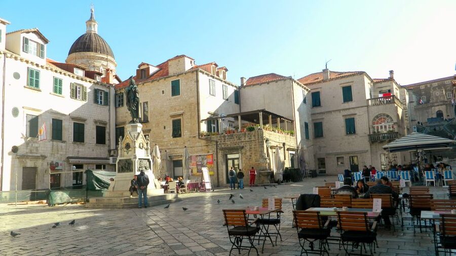 Dubrovnik: 1.5-Hour Guided Old Town Walking Tour - The cathedral approach: small streets, big context