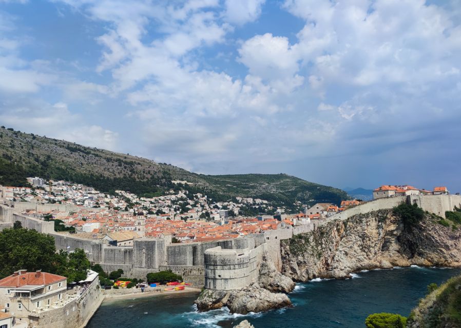 Dubrovnik: 2h Old Town Private Guided Tour - Dubrovnik Old Town Goes From Photos to People