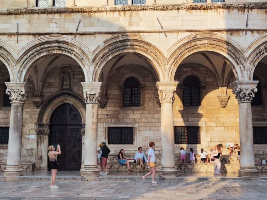 Dubrovnik: 2h Old Town Private Guided Tour - Markets, Eateries, and Customs: The Part You Will Use After the Tour