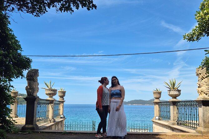 Dubrovnik: 3 Islands Fun Day Trip by Boat (Host: EN,FR,ES) - Return cruise and the Dubrovnik Bridge photo moment