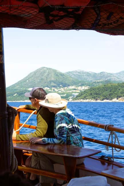 Dubrovnik: 6 hours Blue cave & Elaphiti with optional lunch - Unlimited Drinks Onboard: More Than a Perk
