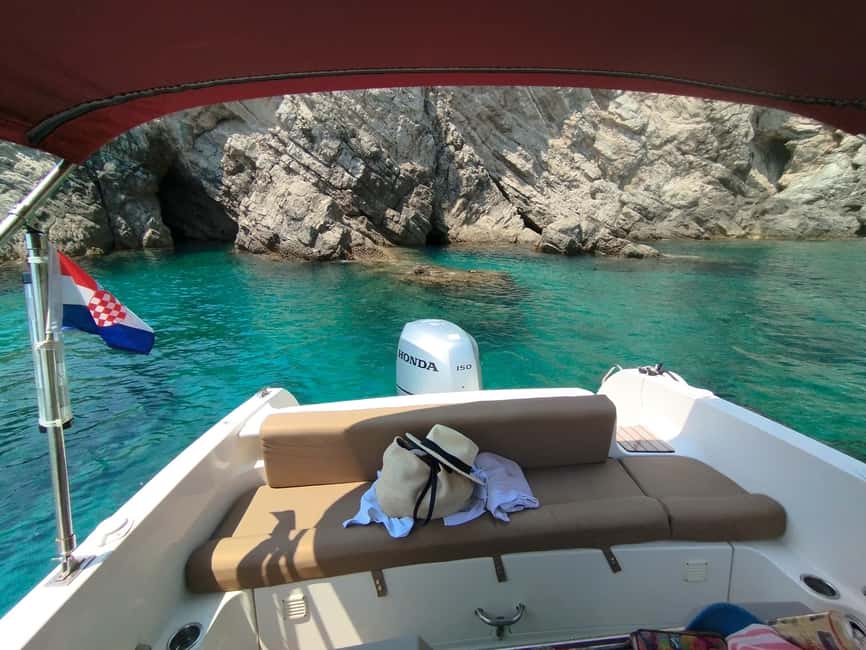 Dubrovnik: All-inclusive Islands and Caves Private Boat Tour - Sikirica Cove and the calm finale: snorkeling in clear shallow water