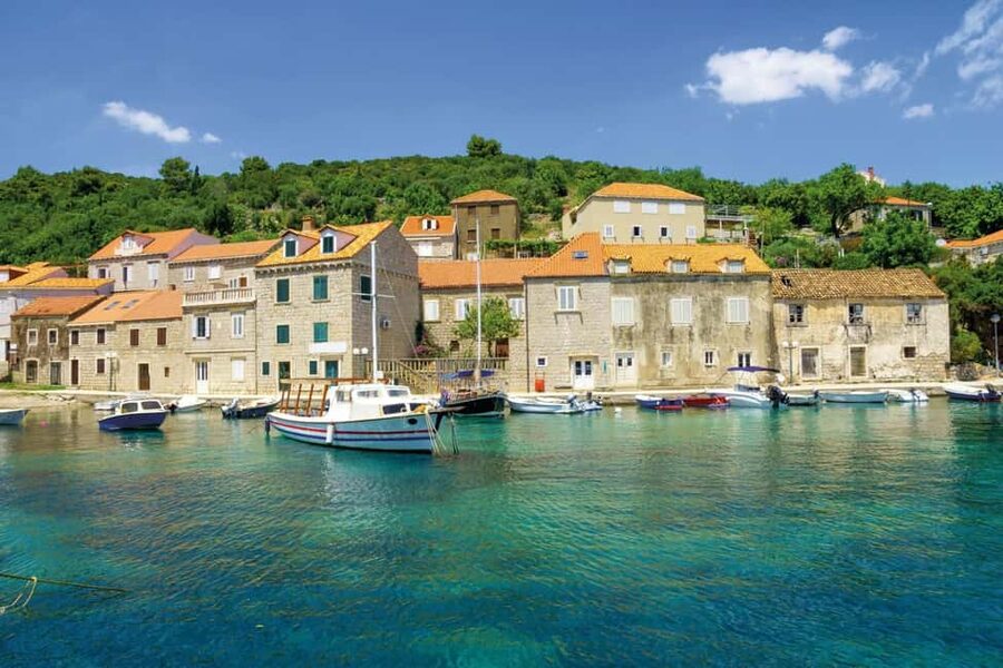 Dubrovnik: Best of the Elaphites by Catamaran - Sailing to Šipan: Old Churches, Noblemen’s Villas, and Real Island Pace