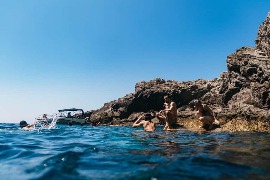 Dubrovnik: Blue Cave and Elafit Small Group Boat Exploration - Small-Group Size and the Human Touch of the Crew