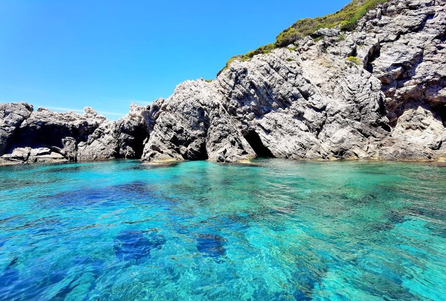 Dubrovnik: Blue Cave & Sunj Beach Boat Tour with Drinks - Blue Cave at Kolocep: The Main Attraction and the Real-World Twist
