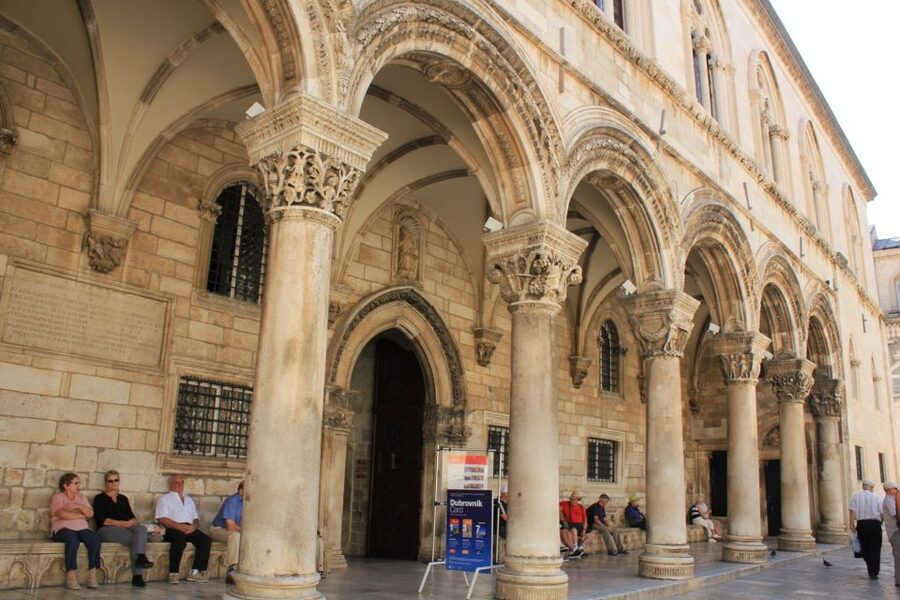 Dubrovnik: Cable Car, Walking Tour and City Walls Combo - Price and Value: Is $91 Per Person Fair?