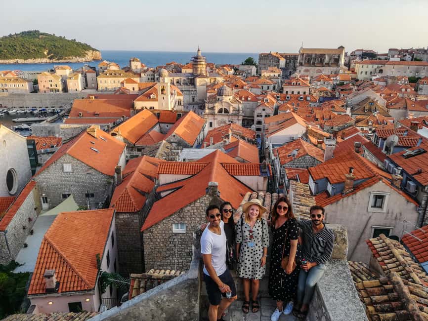 Dubrovnik:City Walls & Old Town 2 in 1 Walking Tour - Sponza Palace and Rector’s Palace: Why the Guide’s Storytelling Matters