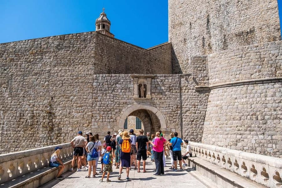 Dubrovnik: City Walls, Old Town Walking Tour & Adriatic View - Quick highlights that matter on the ground