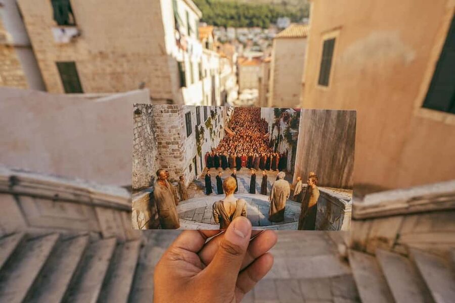 Dubrovnik: City Walls, Old Town Walking Tour & Adriatic View - Onofrio’s Fountain, Luža Square, and the monastery-pharmacy option