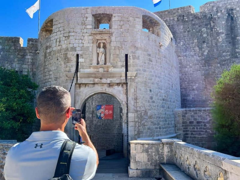 Dubrovnik: City Walls, Old Town Walking Tour & Adriatic View - Cathedral of the Assumption and Jesuit Stairs, the photo-and-stories combo