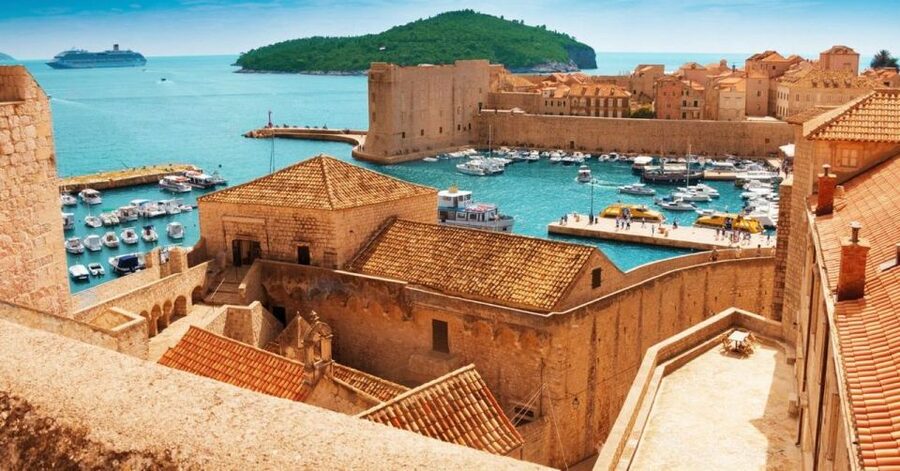 Dubrovnik: City Walls Private Guided Walking Tour - Dubrovnik City Walls: What 1,940 Meters Changes for Your Photos