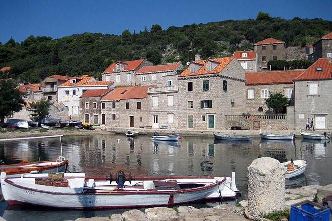 Dubrovnik Elafiti Islands Cruise with Lunch, Drinks and Pickup - Koločep First: The Easiest Island Start for Swimming and Relaxing