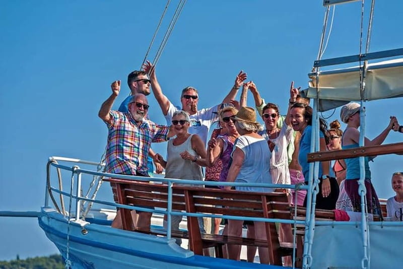 Dubrovnik: Elaphite Islands Cruise with Lunch and Drinks - Šipan: shorter visit, guided context, and the red-roofed stone house feel