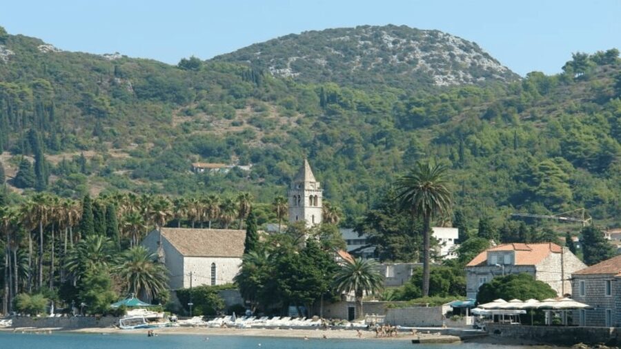 Dubrovnik: Elaphiti Islands Boat Cruise with Lunch & Drinks - What to Bring So You Can Enjoy It From Dock to Drop