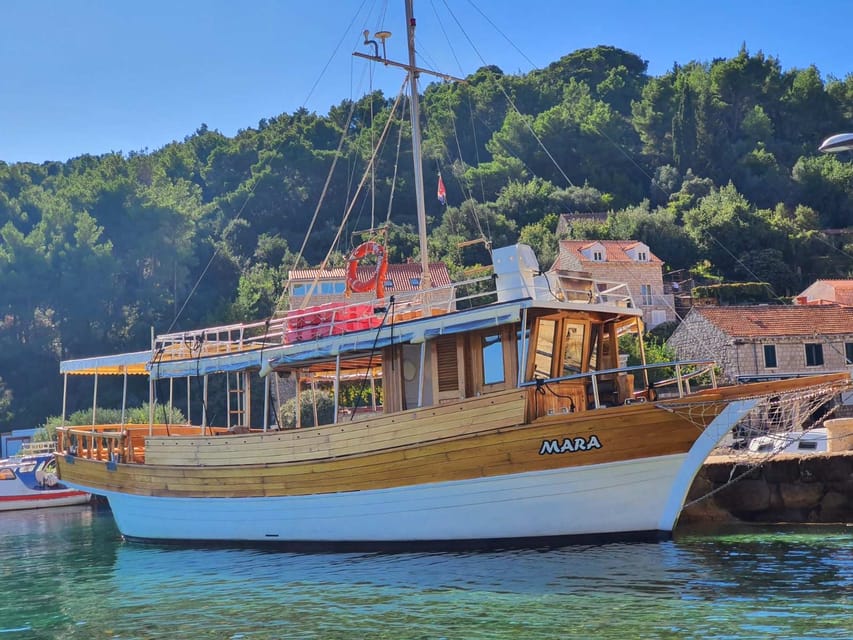 Dubrovnik: Elaphiti Islands Boat Cruise with Lunch & Drinks - Šunj Lagoon Beach: Walk It or Take the Mini-Golf Car Taxi