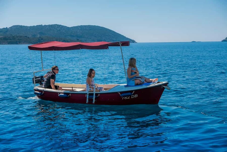 Dubrovnik: Elaphiti Islands Boat Rental - Pickup in Dubrovnik and the briefing that actually helps
