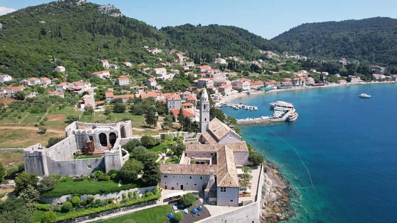 Dubrovnik: Elaphiti Islands Tour by Regina Maris with Lunch - Dalmatian lunch onboard: what you actually get and why it works on a boat