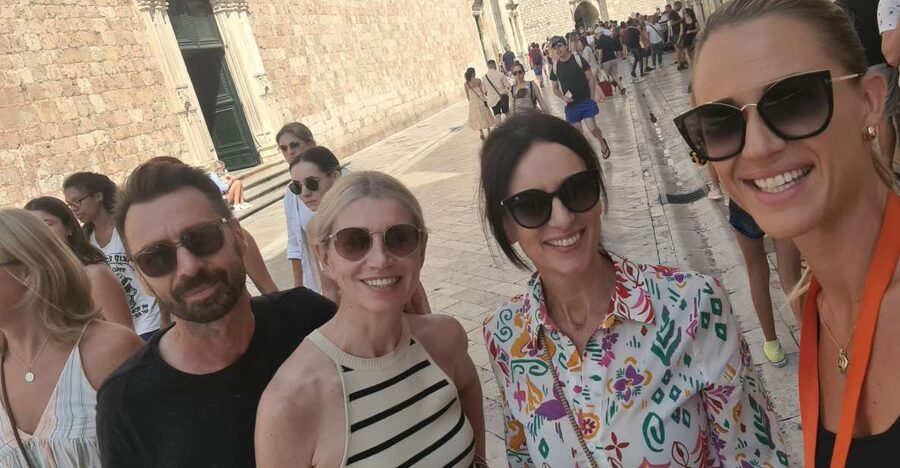 Dubrovnik: Explore Dubrovnik Old Town Walking Tour - Food pointers for traditional meals you can plan around