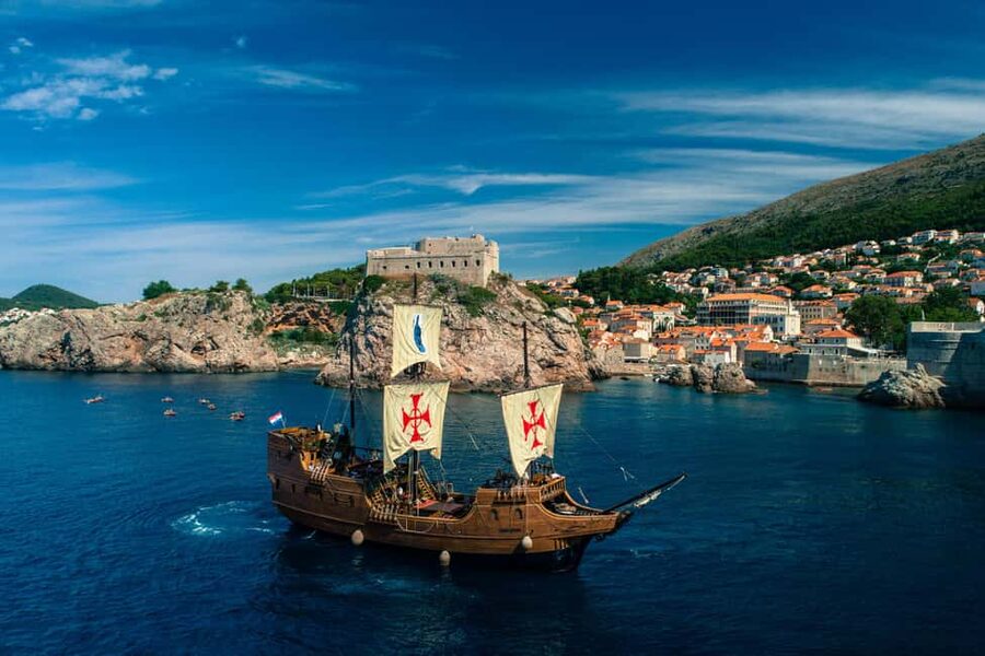 Dubrovnik: Galleon Sunset Cruise with a Live Guide & Drink - Entering Galleon Tirena: what the ship experience feels like