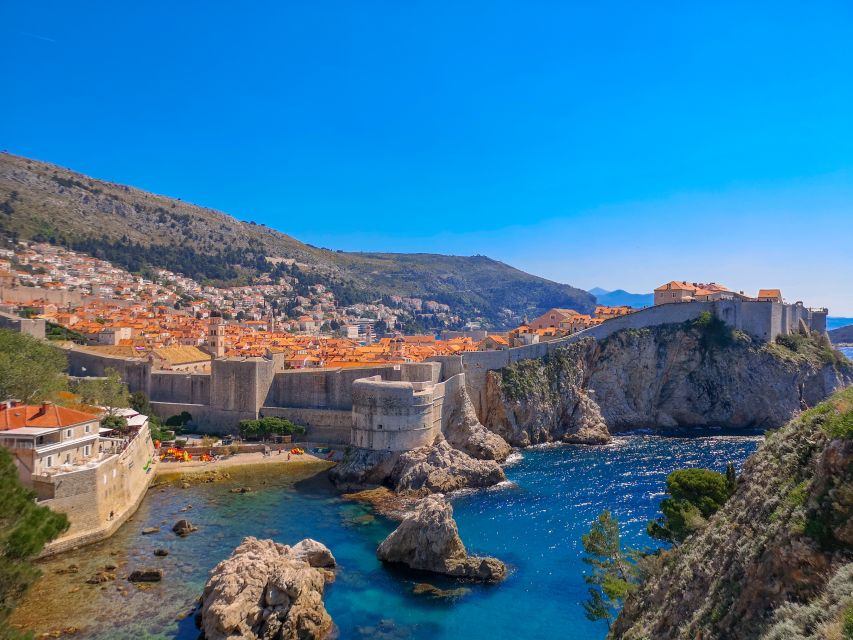 Dubrovnik: Game of Thrones Complete Experience Tour - Red Keep climb and St. Lawrence Fortress, with real step-count reality