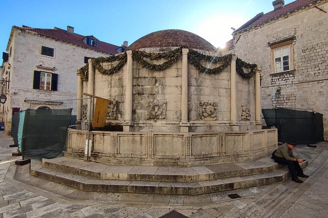 Dubrovnik Game Of Thrones self-guided tour with mobile app - The Kings Landing gate, Cersei, and the steps of shame