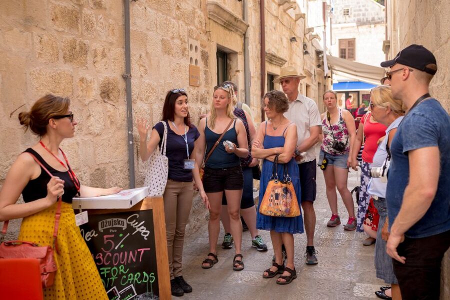 Dubrovnik Gastronomy: 3-Hour Food and Wine Tour - Stop-by-stop tastings: what the four restaurant visits feel like