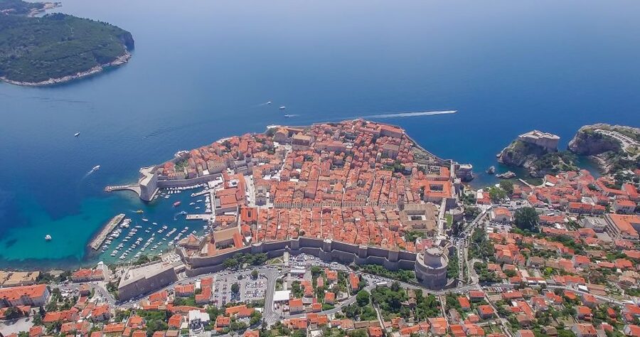 Dubrovnik: Guided Old City Walking Tour - Meet at Amerling Fountain, Then Follow the Blue Umbrella