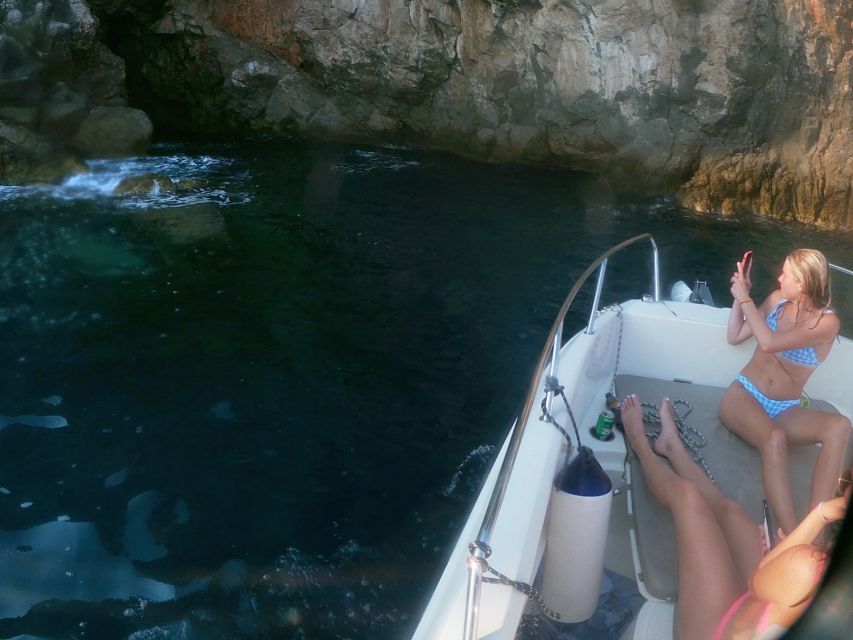 Dubrovnik: Half-Day Private Boat Trip to Elafiti Islands - Getting on board at Gruz Harbour, plus the setup that matters