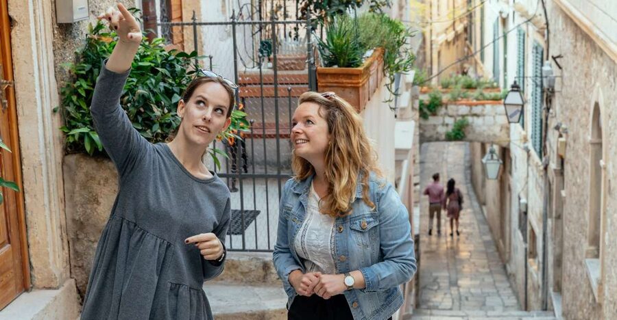 Dubrovnik: Hidden Gems and Highlights Private Walking Tour - Meeting Point at Restaurant Nautika, Then Straight Into the Core Sights
