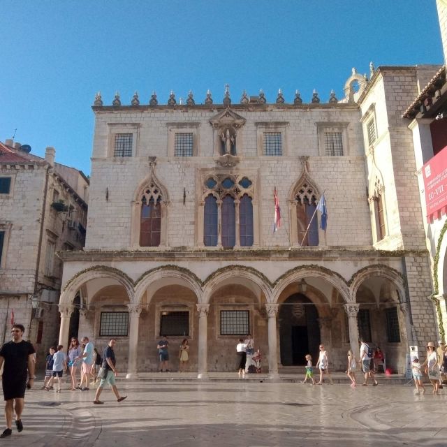 Dubrovnik: Historical Tour with Game of thrones details - Picture stops, shade breaks, and how the guide handles the pace