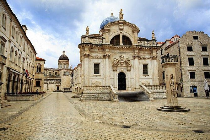 Dubrovnik History Tour + Local Shop Experience (Small Group) - Stop by stop in Old Town: from Luza Square to the cliff bars