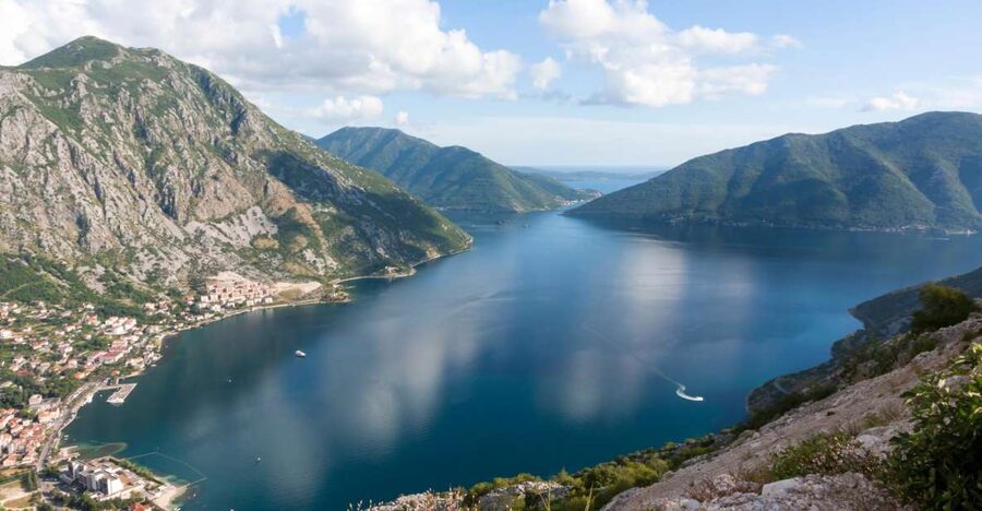 Dubrovnik: Montenegro Day Trip by Bus and Boat - A Montenegro fjord day that starts in Dubrovnik, not on a plane