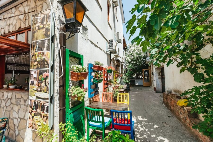 Dubrovnik: Mostar and Kravice Waterfalls Small-Group Tour - Should you book the Dubrovnik to Mostar and Kravice tour?