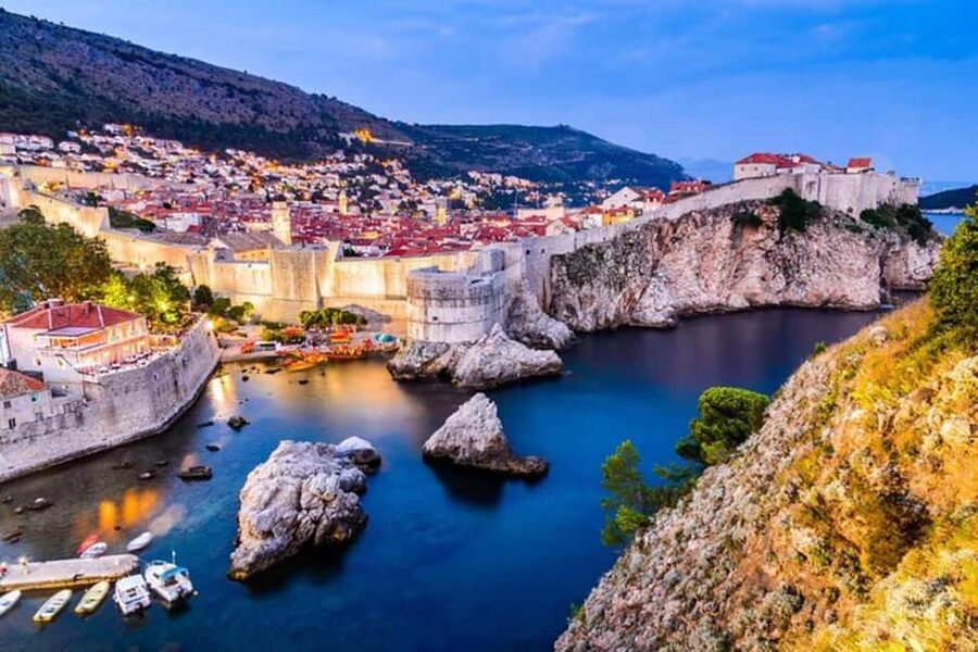 Dubrovnik : Must-See Private Walking Tour With A Guide - Starting at the Jewish Fountain, getting your bearings fast