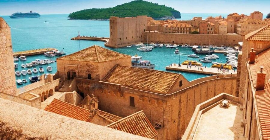 Dubrovnik: Old Town and City Walls Guided Walking Tour - Key highlights at a glance