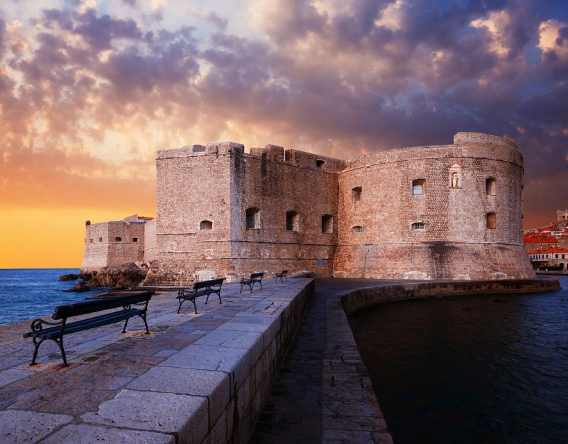 Dubrovnik: Old Town Highlights Guided Evening Walking Tour - Pile Square meeting point and how to enjoy the pace