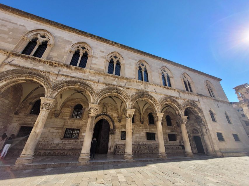 Dubrovnik: Old Town Highlights Tour with Audio Guide - First big landmark: Pile Gate and why it matters