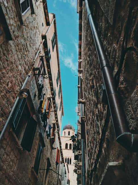 Dubrovnik Old Town History Tour: Early & Late Start - Stradun: the main street that tells you how the city thinks