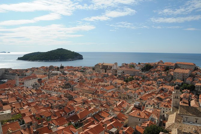 Dubrovnik Old Town History Walking Tour - Gundulic Square market moment and Ivan Gundulic’s monument
