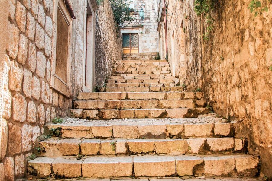 Dubrovnik: Old Town Walking Tour - Should You Book This Dubrovnik Old Town Walking Tour?