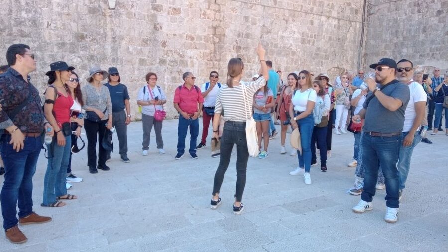 Dubrovnik: Panoramic Ride and Old Town Guided Walking Tour - Game of Thrones filming locations, plus why stories help you spot them